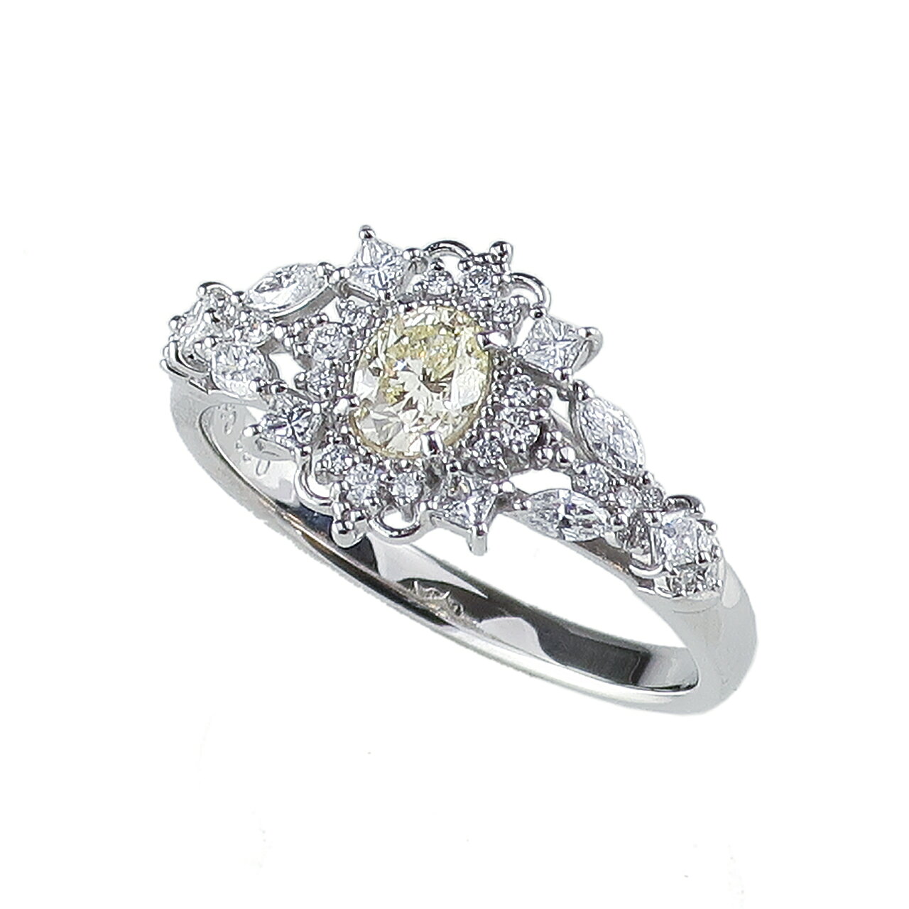 Rakuten - PT900 プラチナ ダイヤモンド センター石 0.25ctUP 脇石 0.35ct トータル0.6ct リング 8号～16号 16.5～18号 アンティーク調