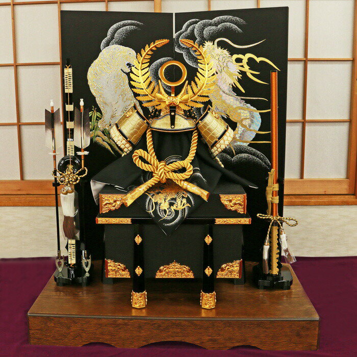 五月人形 兜 モダン 【 平飾り 金 徳川家康 着用兜 90cm屏風 】 おしゃれ 兜飾り かっこいい おすすめ ゴールド かぶと5月人形 兜 25号 国産木材 - Image 3