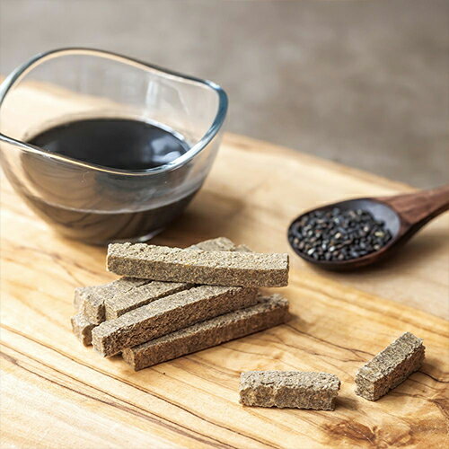 ＼ マラソン期間ポイント5倍 ／＼9/1発売／【 20g 】ドットわんの逸品 国産黒ごまお米クッキー【 犬 おやつ 逸品 グルテンフリー 黒ごまペースト 国産 黒糖 サックリ食感 厳選 】【 メール便 5個まで 】黒ごまの豊富な栄養！幻の国産黒ごまとグルテンフリー！のサムネイル