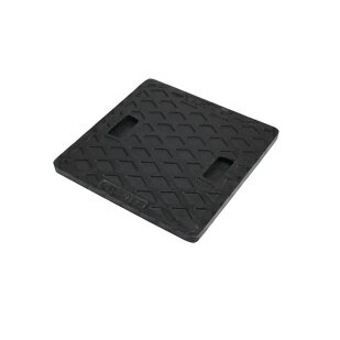 発送日について 2-3営業日以内に発送予定です 発送の注意点 ※メーカー直送となりますので、はっきりとした納期についてはメーカー発注後にメールでご連絡させて頂きます。 ※交通機関の不具合や悪天候などそのほかの不可抗力が生じた場合、遅延が発生する可能性がございますので予めご了承下さい。 ■メーカー：タキロンシーアイ ■型　　番：309240 種類 雨水角ます用角ふた 品名 角ふた(鋳鉄耐圧、穴無) サイズ 250T 色 黒 梱包数 5枚 質量 3.9kg 耐荷重 12kN (1220kgf)　※車乗可…車両総重量2トンの車両まで