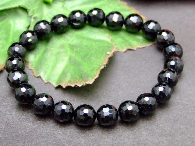 ≪40319≫●8mm●カット●ブラックスピネル●送料無料有●楽天最安値に挑戦●卸4990円SALE●AA級●ブレスレット●スリランカ産●天然石●パワーストーン●