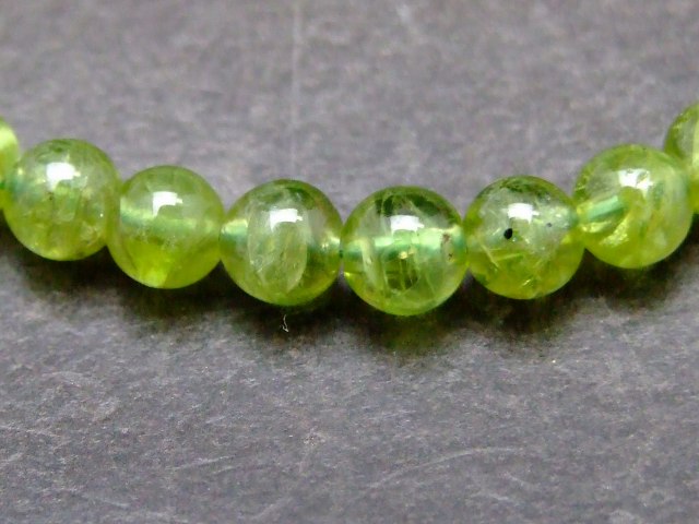 ≪g3-1024Q≫5mm●1粒売り●AAペリドット●鑑別済・本物保証●ネコポス送料無料●ミャンマー産●天然石●パワーストーン