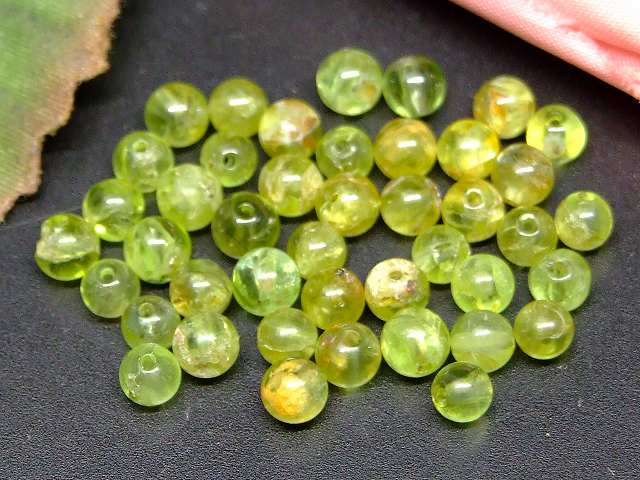 g3-1024G　　今月の半額 わけあり ペリドット 3mm～4mm 1粒売り 鑑別済 本物保証 ネコポス送料無料 ミャンマー産 天然石 パワーストーン