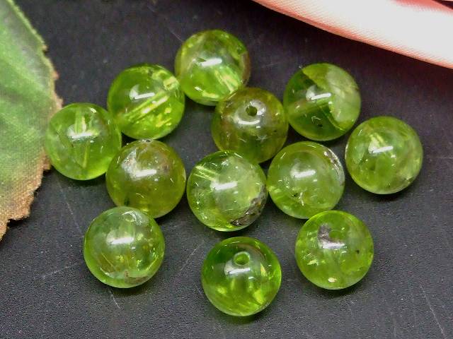 ≪g3-1027≫●わけあり●8mm～9mm●1粒売り ペリドット●鑑別済・本物保証●ネコポス送料無料●ミャンマー産●天然石●パワーストーン