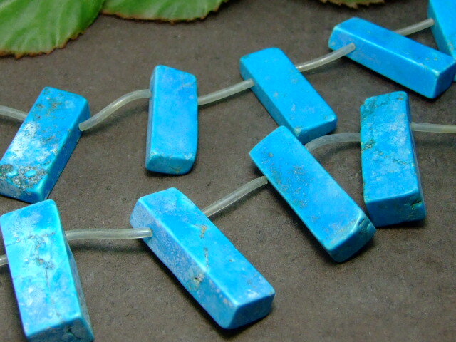 ≪g3-339K≫●ターコイズ トルコ石 わけあり●1連39cm 通し針、解説書、1mゴム付き●ネコポス送料無料●人工石●パワーストーン