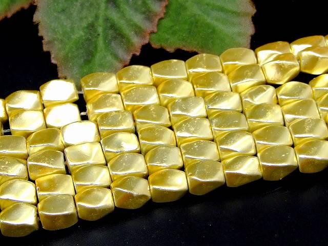 H3-29N　　工場処分品特価 今月半額以下 わけあり ヘマタイト ゴールド 磁気あり 8mm×6mm 磁有 1連80cm 通し針、解説書、1mゴム付き 送料無料 イギリス産 天然石 パワーストーン