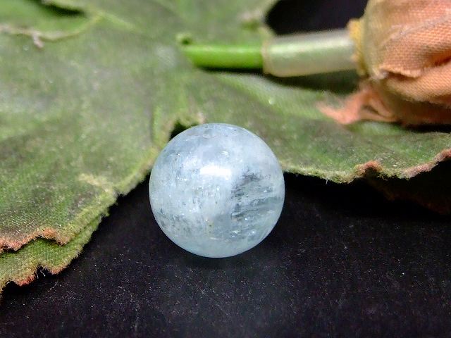 67728　　虹入り アクアマリン 11mm AAA 1粒売り 藍玉 送料無料 ブラジル産 天然石 パワーストーン