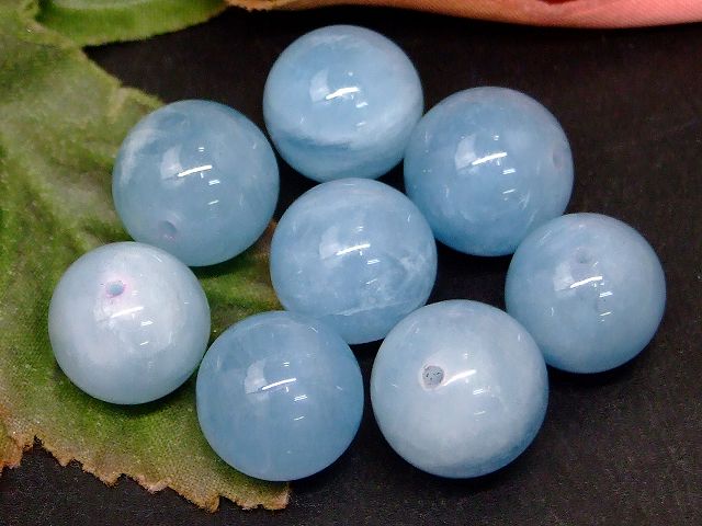 67776　　アクアマリン 13mm〜14mm AAA 1粒売り 藍玉 送料無料 ブラジル産 天然石 パワーストーン