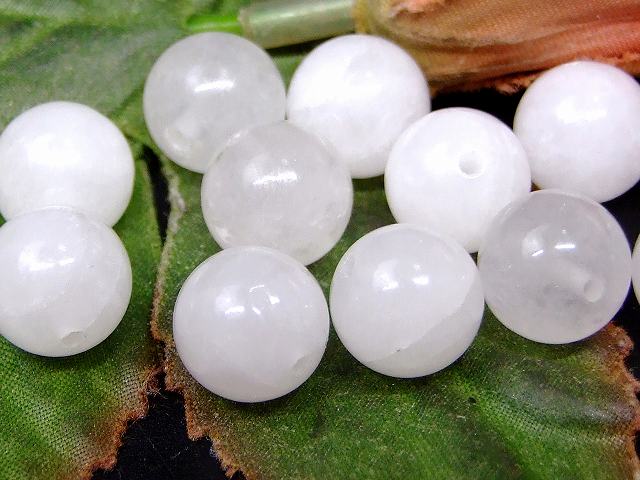 65325　　今月の半額 わけあり 白翡翠 10mm 1粒売り ヒスイ ジェイド 漢白玉 クォーツァイト ネコポス送料無料 天然石 パワーストーン