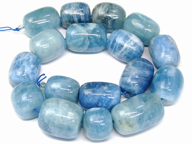 68078　　今月の半額 わけあり アクアマリン 32mm〜17mm×22mm〜18mm 樽型 変形 1連41cm 通し針、解説書、1mゴム付き 送料無料 天然石 パワーストーン