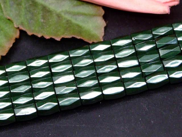 H3-18R　　工場処分品特価 今月半額以下 わけあり ヘマタイト クロムグリーン 磁気あり 8mm×5mm カット 磁有 1連40cm 通し針、解説書、1mゴム付き 送料無料 イギリス産 天然石 パワーストーン