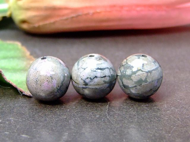 Genuine, Semi-Precious Stones - g3-1065D　　スギライト 11mm AAA 1粒売り 杉石 鑑別済・本物保証 南アフリカ共和国産 送料無料 天然石 パワーストーン