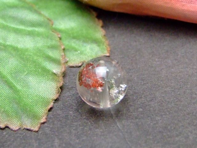 57906　　水晶 11mm A 鉱物入り 1粒売り クリスタル クォーツ 送料無料 ブラジル産 天然石 パワーストーン