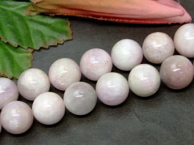 61680　今月の半額 14mm A クンツァイト 1連40cm 通し針、解説書、1mゴム付き 鑑別済 本物保証 送料無料 ブラジル産 天然石 パワーストーン