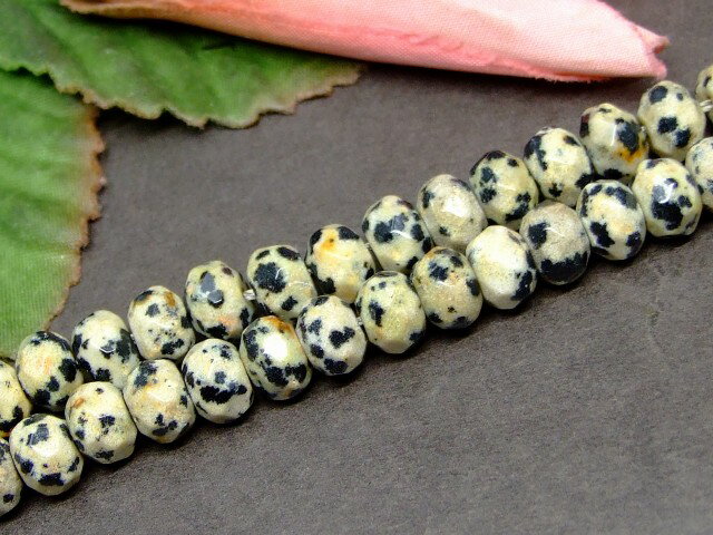 g3-1092S ダルメシアンジャスパー 8mm×5mm ボタンカット ソロバンカット 1粒売り ネコポス送料無料 天然石 パワーストーン