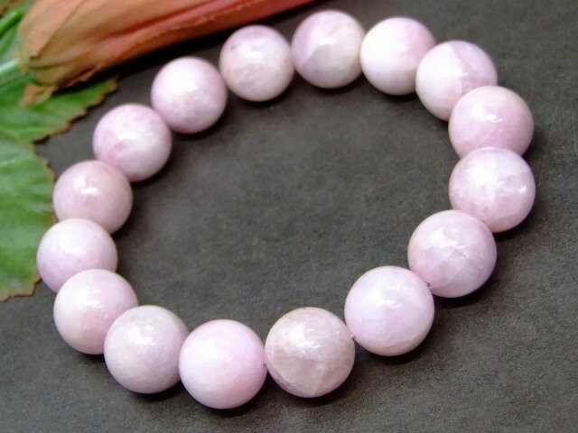 g3-885　今月の半額 13mm A クンツァイト ブレスレット 内径17cm 鑑別済 本物保証 ポーチ付き 送料無料 ブラジル産 天然石 パワーストーン