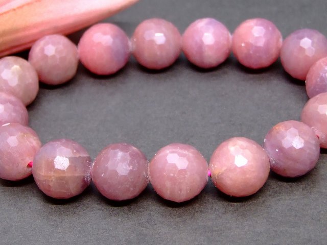 62635　　今月の半額 ルビー 12mm AA 128面カット ブレスレット 内径17cm ポーチ付き 送料無料 ベトナム産 天然石 パワーストーン