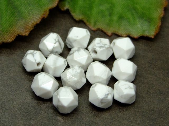 g3-335K　ハウライト 6mm スターカット 1粒売り ネコポス送料無料 天然石 パワーストーン