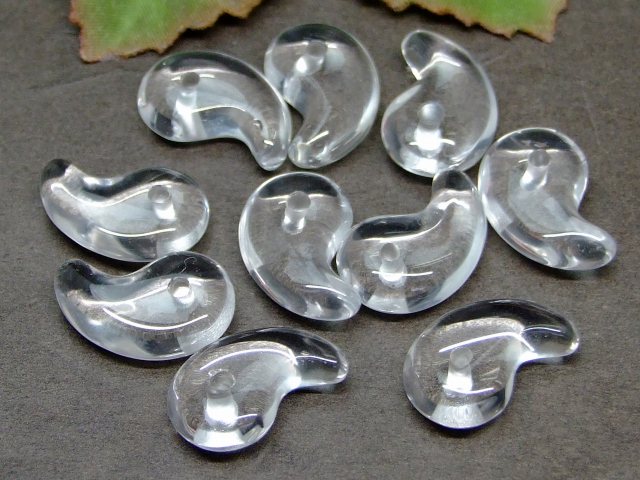 63187　　18mm×12mm AAA 勾玉 1個売り 水晶 クリスタル 送料無料有 天然石 パワーストーン