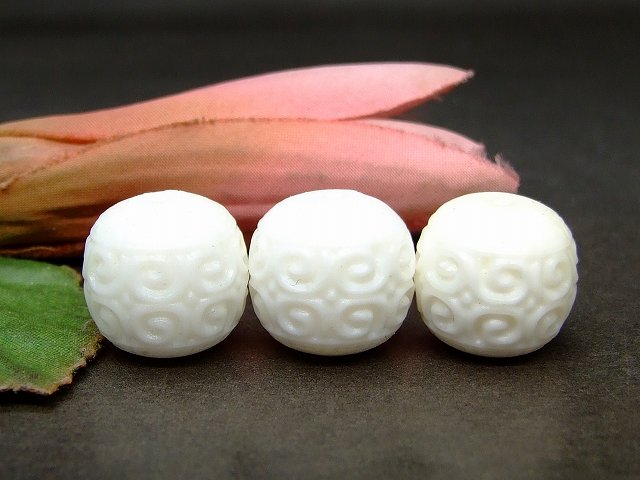 63457　　シャコガイ 16mm〜17mm 1粒売り 雷紋 稲妻紋 回紋 別名ホワイトオニキス 送料無料 天然石 パワーストーン