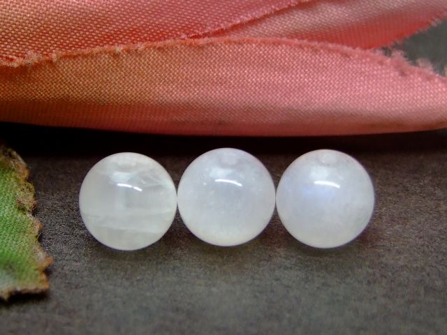 63746　　今月の半額 ムーンストーン 7mm A 1粒売り ペリステライト ネコポス送料無料 インド産 天然石 パワーストーン