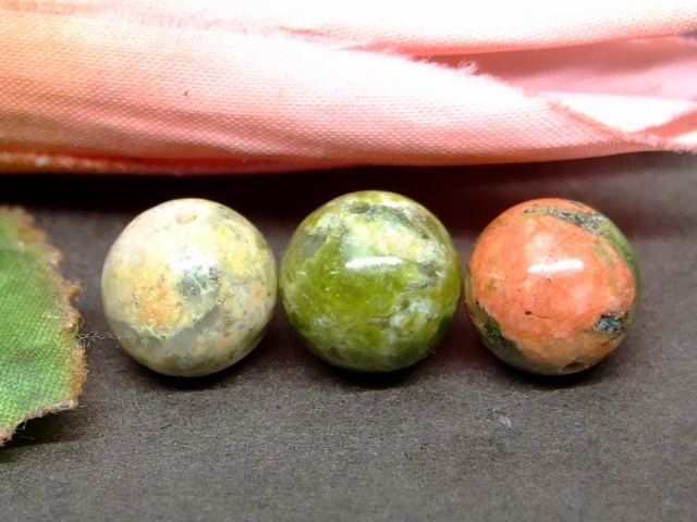 g3-3361Q　　今月の半額 わけあり ユナカイト 10mm 1粒売り ネコポス送料無料 天然石 パワーストーン