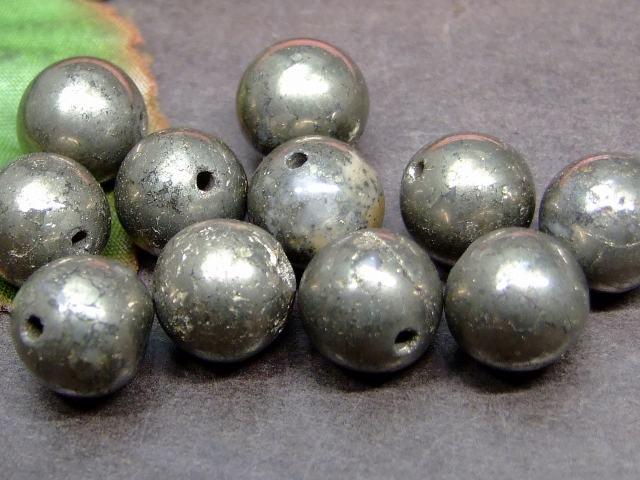 g3-3311Q　　今月の半額 わけあり パイライト 黄鉄鉱 10mm 1粒売り ネコポス送料無料 天然石 パワーストーン