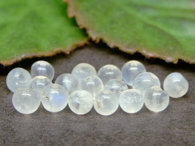 64038　　今月の半額 わけあり ムーンストーン 4mm 10粒セット ペリステライト ネコポス送料無料 インド産 天然石 パワーストーン