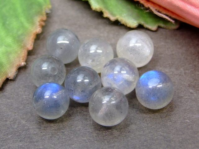 64065　　今月の半額 わけあり ラブラドライト 7mm〜8mm 1粒売り 鑑別済・本物保証 ネコポス送料無料 マダガスカル産 天然石 パワーストーン