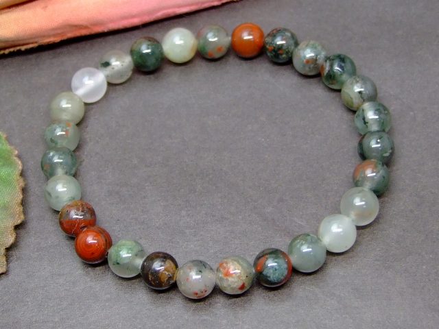 g3-3371D　　アフリカブラッドストーン 6mm ブレスレット 内径調節可 ネコポス送料無料 天然石 パワーストーン