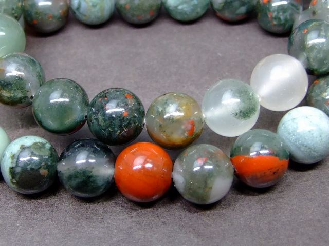 g3-3371F　　アフリカブラッドストーン 10mm ブレスレット 内径調節可 ネコポス送料無料 天然石 パワーストーン