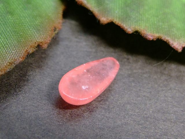 64316　　今月の半額 わけあり アイスインカローズ 11.5mm×5.5mm 1個売り ルース 裸石 穴なし ペンダントトップにも 送料無料 アルゼンチン産 天然石 パワーストーン