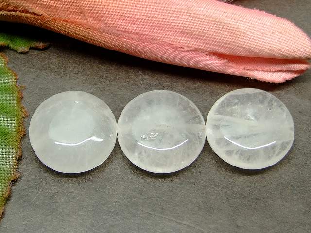 g3-311K　　今月の半額 わけあり 水晶 クリスタル クォーツ 15mm 円盤 コイン 1粒売り ネコポス送料無料 天然石 パワーストーン