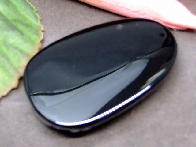 65119　　オブシディアン 52mm×34mm 1個売り 如来 ほとけ お守り 厄除け ペンダントトップ 送料無料 アメリカ産 天然石 パワーストーン