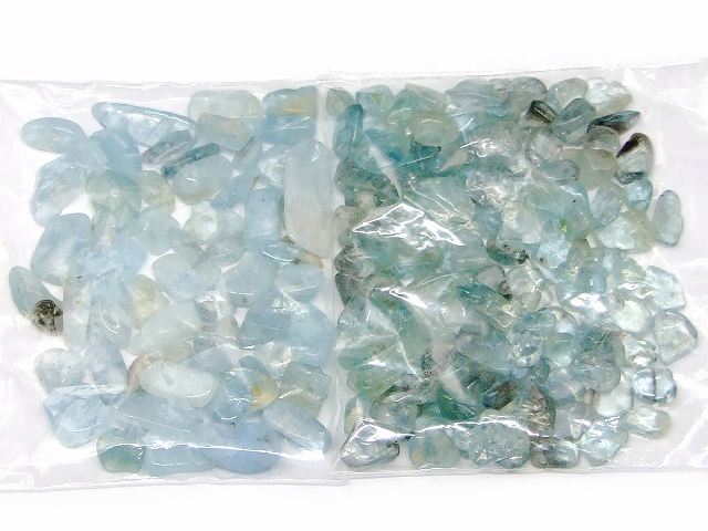 樂天商城 - 68855　　今月の半額 アクアマリン 藍玉 68g 4mm〜22mm さざれ 穴あり 送料無料 ブラジル産 天然石 パワーストーン