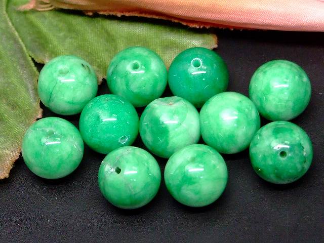 66408B　　今月の半額 わけあり 白緑翡翠 12mm 1粒売り グリーンヒスイ ジェイド ジェード ネコポス送料無料 天然石 パワーストーン
