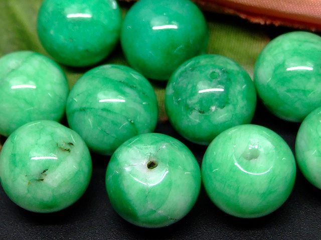 66408B　　今月の半額 わけあり 白緑翡翠 12mm 1粒売り グリーンヒスイ ジェイド ジェード ネコポス送料無料 天然石 パワーストーン