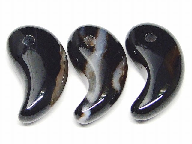 ※画像と同品質のものをお送りします。 オリジナルアクセサリー作りに是非どうぞ〜〜（m−m） ※色味や模様などお選びいただけませんので、ご了承の上ご購入くださいませ。 素材 天然 サイズ 約：径31×17mm・±1mm　1個売り 　※ 多少の...