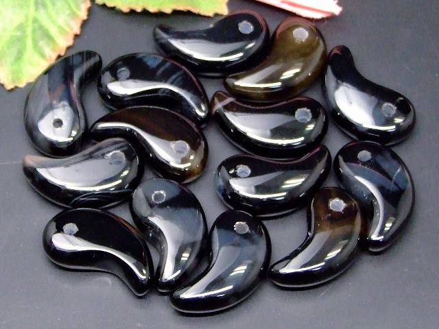 66451B　　勾玉 オニキス 31×17mm 1個売り 送料無料 天然石 パワーストーン