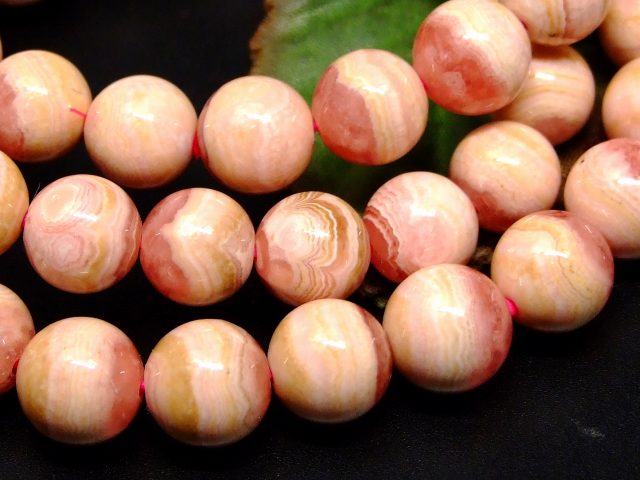 65918　　今月の半額 インカローズ 8mm〜9mm A ブレスレット 内径16cm 鑑別済・本物保証 ポーチ付き 送料無料 アルゼンチン産 天然石 パワーストーン