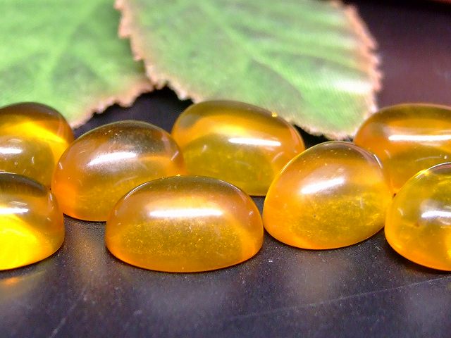 g3-102A　　アンバー 琥珀 14mm×10mm 5A 1個売り ルース 裸石 穴なし ペンダントトップにも 送料無料 メキシコ産 天然石 パワーストーン