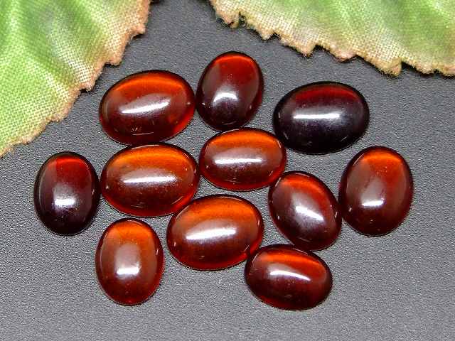 g3-102C　　レッドアンバー 赤琥珀 8mm×6mm〜9mm×7mm 5A 1個売り ルース 裸石 穴なし ペンダントトップにも 送料無料 メキシコ産 天然石 パワーストーン