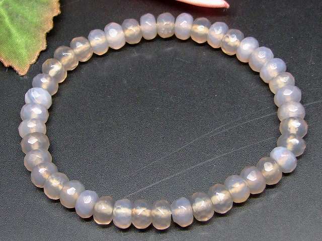 g3-991M　　グレーアゲート 瑪瑙 メノウ 6mm×4mm ボタンカット ソロバンカット ブレスレット 内径調節可 送料無料 天然石 パワーストーン