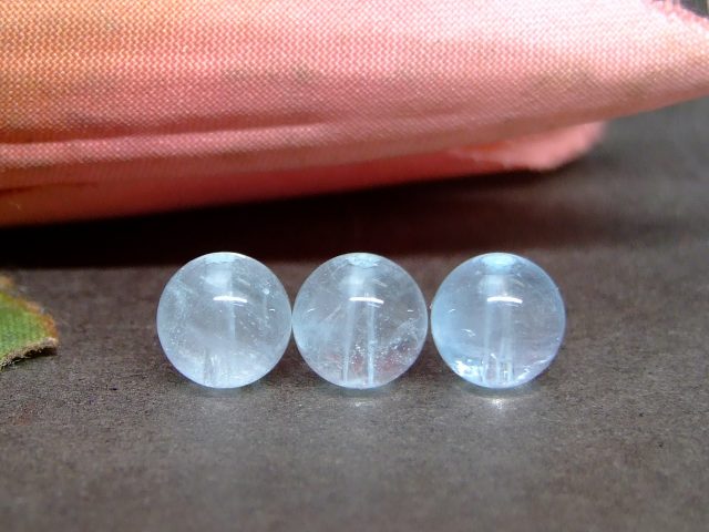 g3-648　　ブルー トパーズ 6mm〜7mm A 1粒売り 送料無料 ブラジル産 天然石 パワーストーン