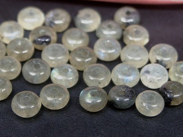 g3-3381S　　ラブラドライト 4mm×2mm 1粒売り そろばん ソロバン 算盤 曹長灰石 鑑別済・本物保証 送料無料 天然石 パワーストーン
