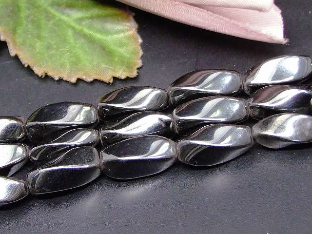 g3-841C　　ヘマタイト 磁気あり 16mm×8mm ツイスト 磁有 1連39cm 通し針、解説書、1mゴム付き ネコポス送料無料 イギリス産 天然石 パワーストーン