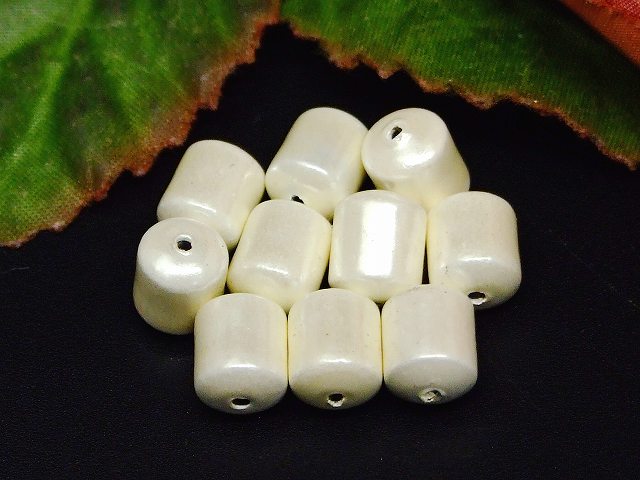 66653　　今月の半額 わけあり ヘマタイト オフホワイト 磁気あり 8mm×6mm 1粒売り 磁有 送料無料 イギリス産 天然石 パワーストーン