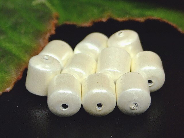 66653　　今月の半額 わけあり ヘマタイト オフホワイト 磁気あり 8mm×6mm 1粒売り 磁有 送料無料 イギリス産 天然石 パワーストーン