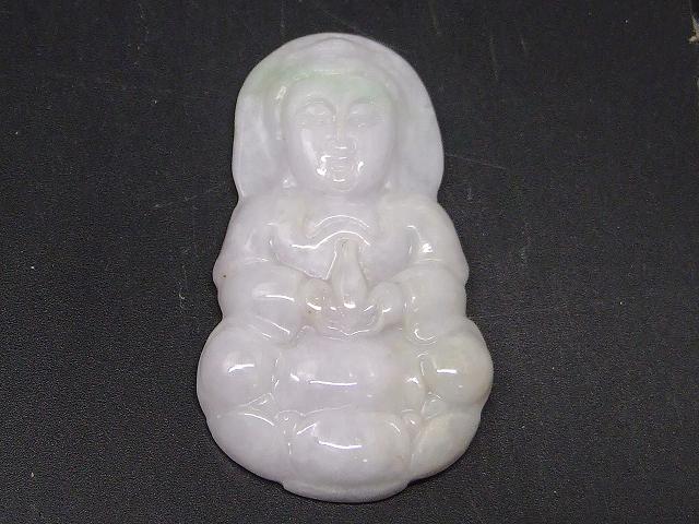 樂天商城 - 66699　　ミャンマー翡翠 ペンダントトップ 41mm×24mm×18mm 1個売り 菩薩 観音 ヒスイ ジェイド ジェード ミャンマー産 送料無料 天然石 パワーストーン