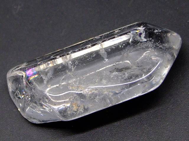 66708　　虹入り 水晶 原石 穴なし 39mm×18mm 1個売り クリスタル クォーツ 送料無料 ブラジル産 天然石 パワーストーン